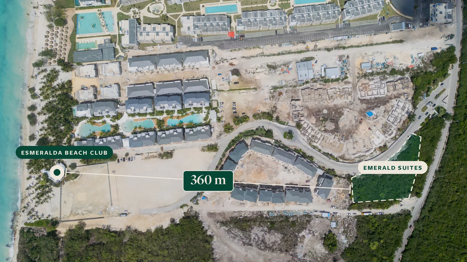 Esmeralda Beach Club, 360 m, Emerald Suites